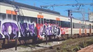 Tren_graffiti
