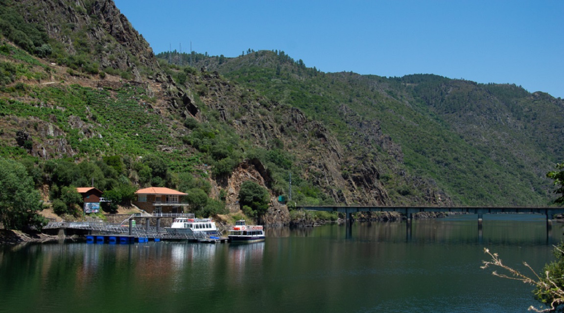 Catamarán Ribeira Sacra