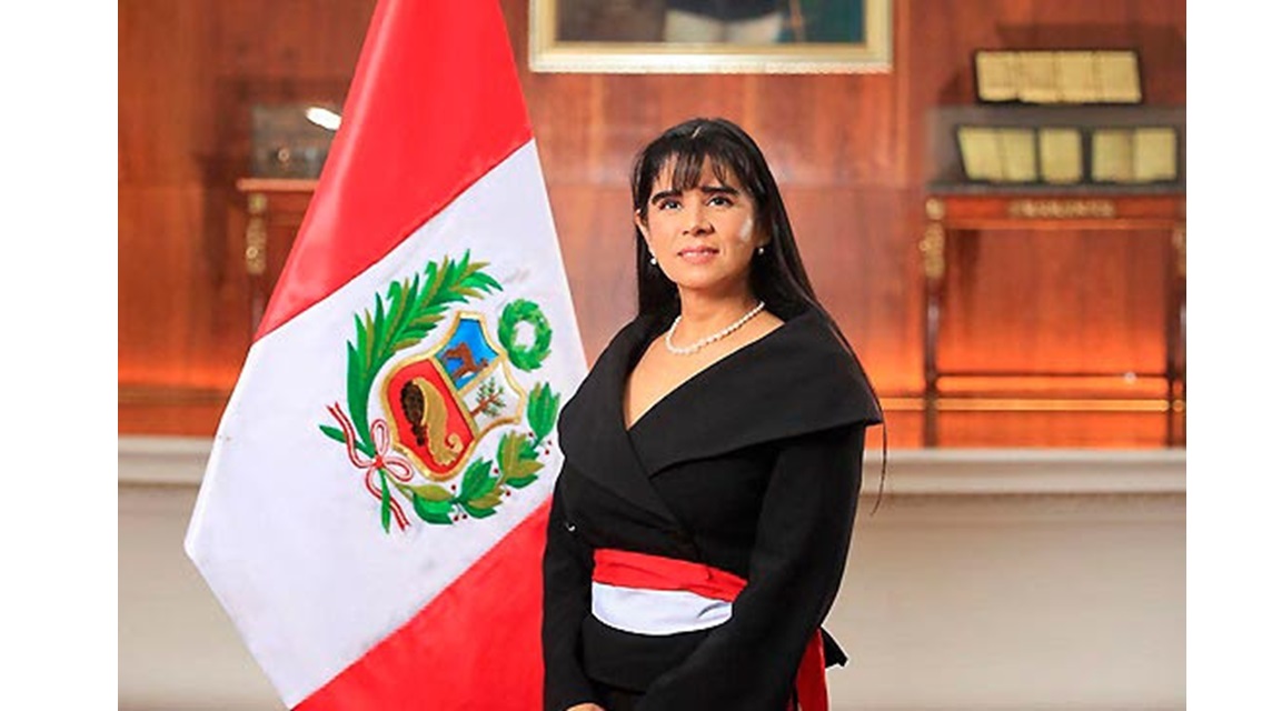 Perú ministra León