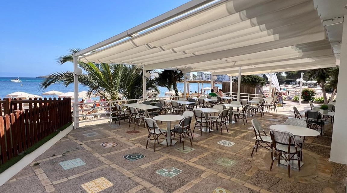 Leonardo_Hoteles_Blue_Cafe_Ibiza