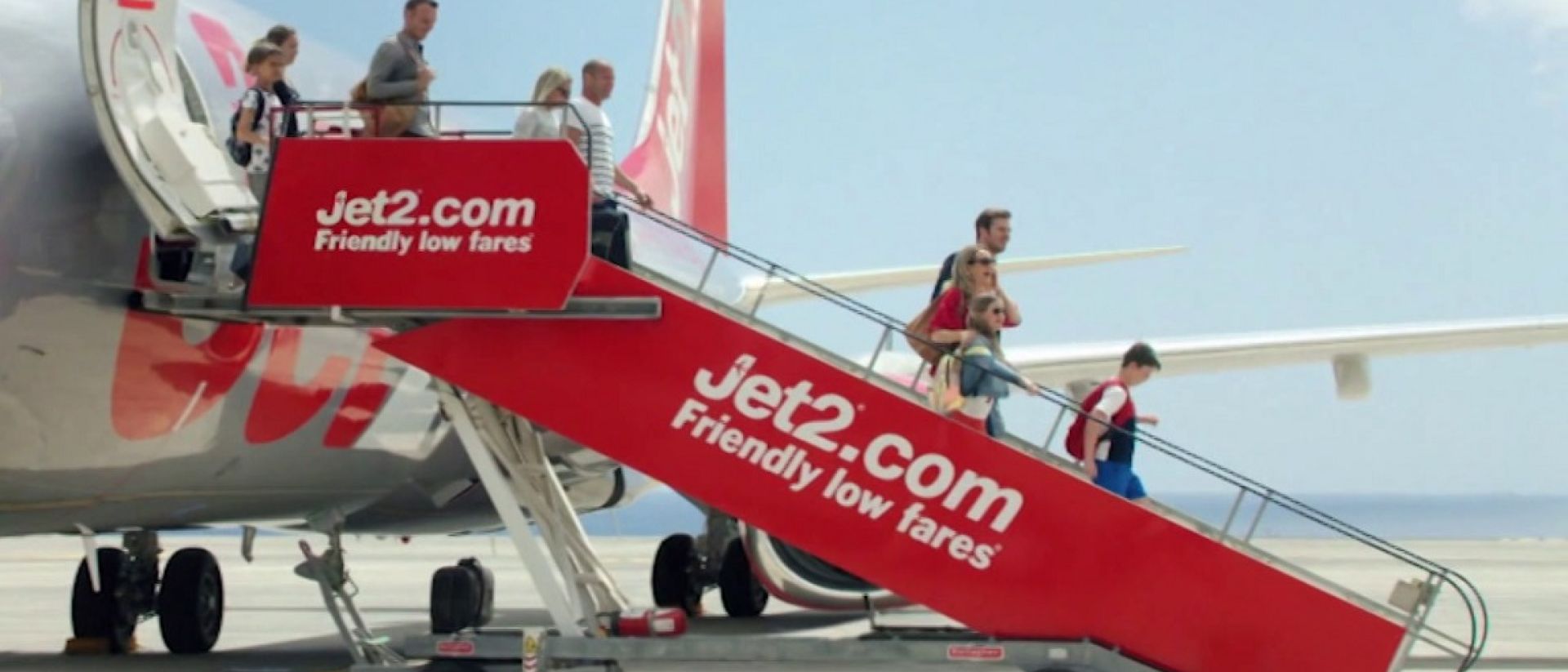 Jet2 anuncia la apertura de su base en Tenerife  Expreso